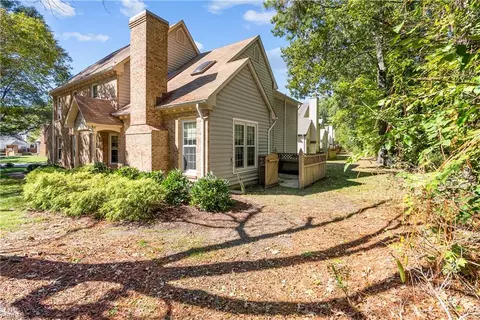 801 Rivanna River Rch Reach, Chesapeake, VA 23320