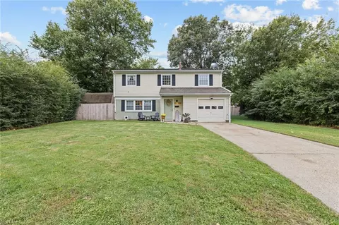 3117 Coach House Ln, Virginia Beach, VA 23452