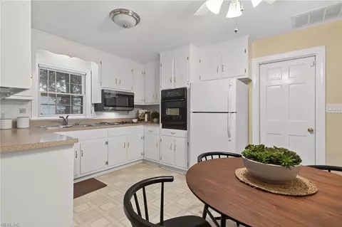 Kitchen - 4209 Terry Dr, Chesapeake, VA 23321 photo 2 of 4