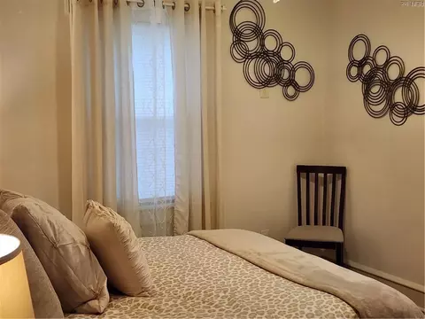 Bedroom - 231 Greenbriar Ave, Hampton, VA 23661 photo 1 of 6