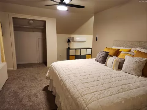 Bedroom - 231 Greenbriar Ave, Hampton, VA 23661 photo 4 of 6