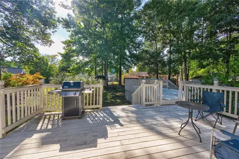 Exterior - 2716 Brook Stone Dr, Chesapeake, VA 23321 photo 4 of 9