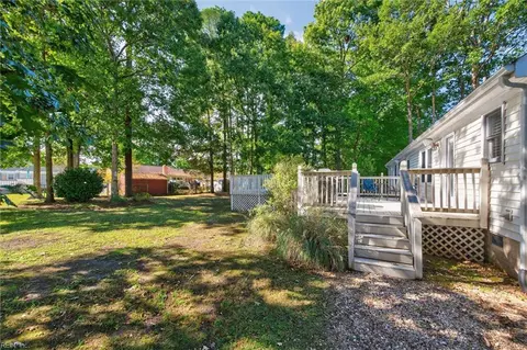 Exterior - 2716 Brook Stone Dr, Chesapeake, VA 23321 photo 6 of 9