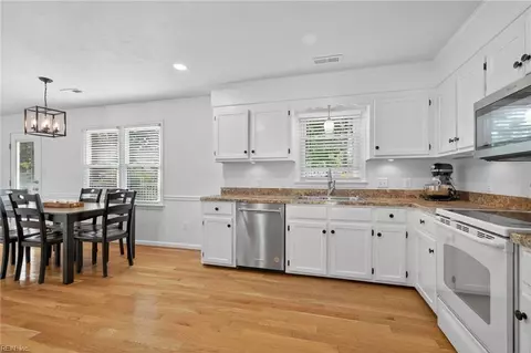 Kitchen - 2716 Brook Stone Dr, Chesapeake, VA 23321 photo 1 of 4