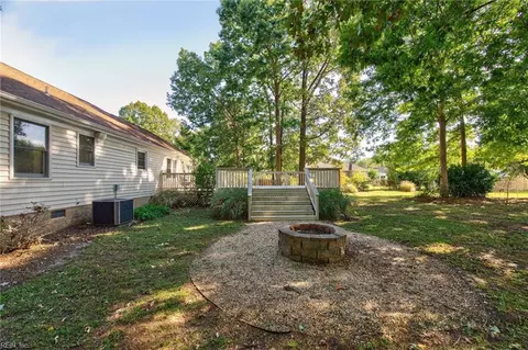 Exterior - 2716 Brook Stone Dr, Chesapeake, VA 23321 photo 8 of 9