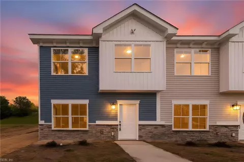 1008 Oldwood St, Chesapeake, VA 23324