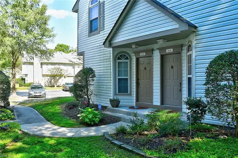 1441 Shortleaf Ln, Chesapeake, VA 23320