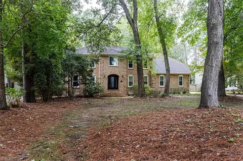 913 Upper Hastings Way, Virginia Beach, VA 23452
