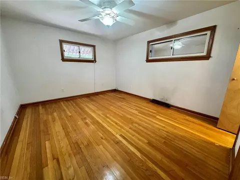 Bedroom - 9 Julian Pl, Hampton, VA 23666 photo 1 of 3