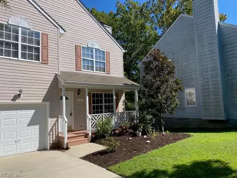 Exterior - 104 Rusty Ct, Williamsburg, VA 23185 photo 2 of 6