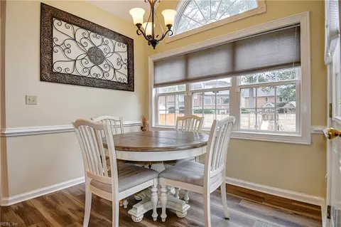 Dining - 509 River Gate Rd, Chesapeake, VA 23322 photo 1 of 2