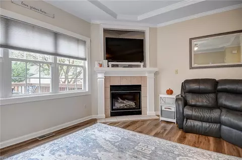 Living - 509 River Gate Rd, Chesapeake, VA 23322 photo 1 of 2