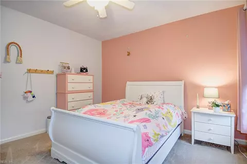 Bedroom - 509 River Gate Rd, Chesapeake, VA 23322 photo 5 of 7