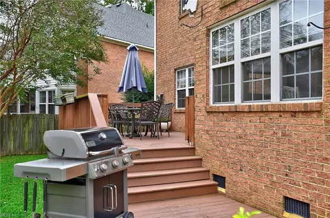 Exterior - 509 River Gate Rd, Chesapeake, VA 23322 photo 11 of 12