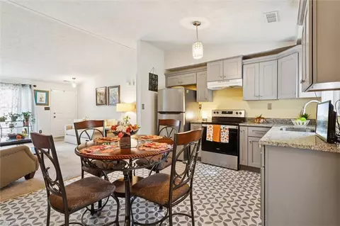 Kitchen - 1411 Paul Jack Dr, Hampton, VA 23666 photo 4 of 4