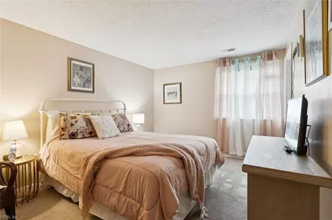 Bedroom - 1411 Paul Jack Dr, Hampton, VA 23666 photo 1 of 5