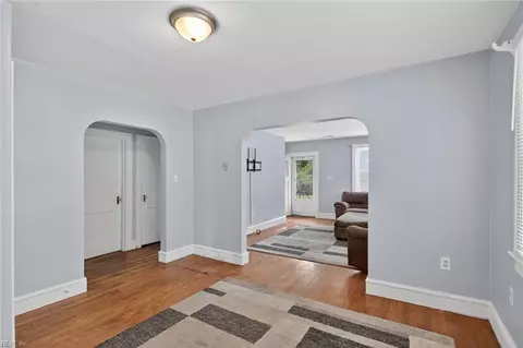 Entry Way - 111 Chichester Ave, Hampton, VA 23669 photo 1 of 3