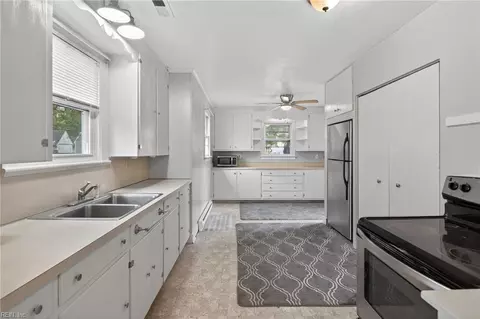 Kitchen - 111 Chichester Ave, Hampton, VA 23669 photo 1 of 1