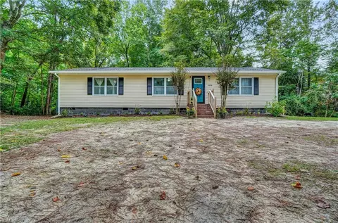 13350 Shiloh Dr, Windsor, VA 23487