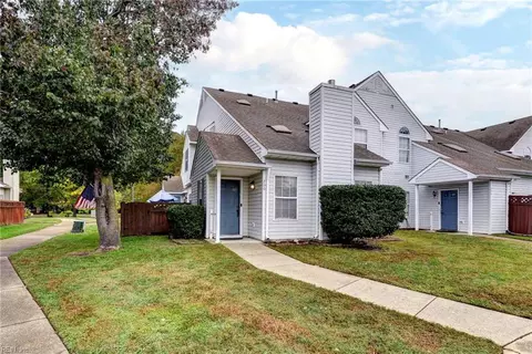 206 Andover Ct, Yorktown, VA 23693