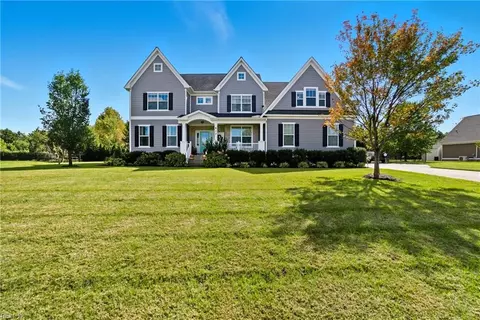 817 Majestic Ct, Chesapeake, VA 23323