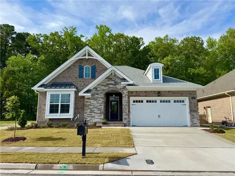 1513 Caden Ln #29, Chesapeake, VA 23322