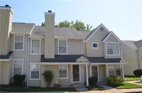 364 Rivers Ridge Cir, Newport News, VA 23608