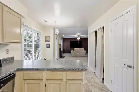 1820 John Brown Ln, Virginia Beach, VA 23464