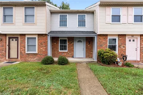 52 Lucinda Ct, Hampton, VA 23666
