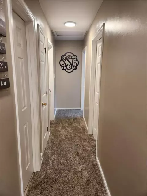 Entry Way - 405 Terry Ct, Hampton, VA 23666 photo 5 of 5