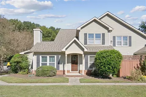 206 Burman Wood Dr, Hampton, VA 23666