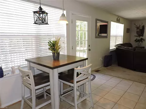 Dining - 9155 Marlfield Rd, Gloucester, VA 23061 photo 1 of 3