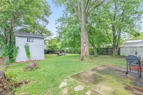 Exterior - 138 Ransone St, Hampton, VA 23669 photo 2 of 5