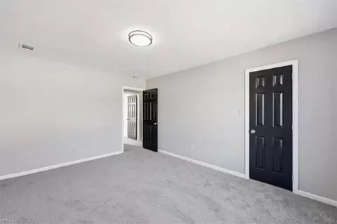 Bedroom - 12 Kettering Ln, Hampton, VA 23666 photo 4 of 4