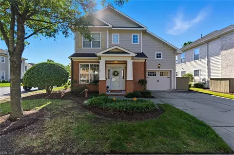 636 Sweet Leaf Pl, Chesapeake, VA 23320
