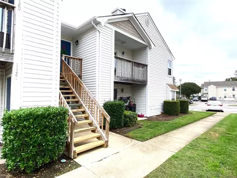 5243 Breezewood Arch Arch, Virginia Beach, VA 23464