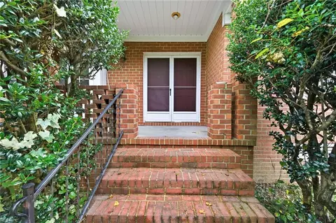 4971 Burnley Dr, Williamsburg, VA 23188