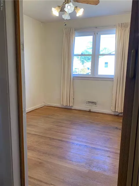 3029 Dayton Ct, Norfolk, VA 23513 photo 28