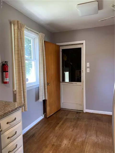3029 Dayton Ct, Norfolk, VA 23513 photo 21