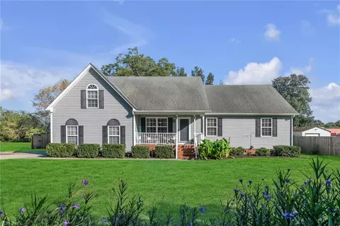 2621 Smithson Dr, Chesapeake, VA 23322