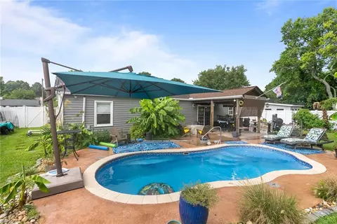5872 Connors Dr, Virginia Beach, VA 23464