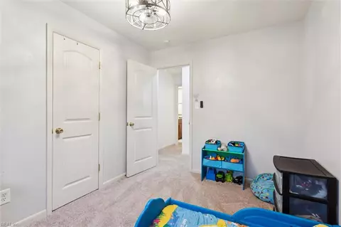 8520 Orcutt Ave, Hampton, VA 23605 photo 16