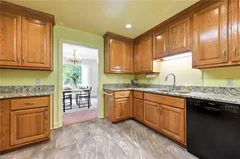 Kitchen - 8788 Adams Dr, Suffolk, VA 23433 photo 4 of 5