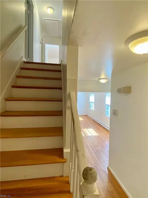 Entry Way - 213 Albany Dr, Hampton, VA 23666 photo 1 of 1