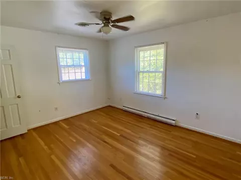 Bedroom - 213 Albany Dr, Hampton, VA 23666 photo 1 of 5