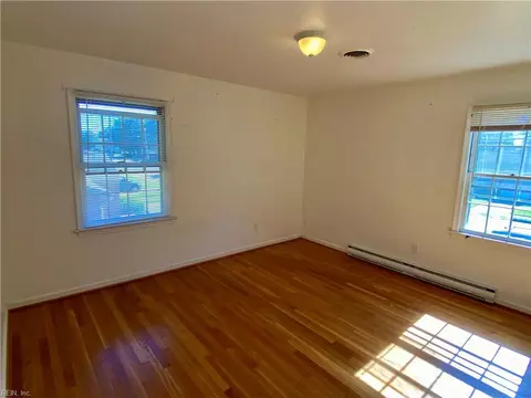 Bedroom - 213 Albany Dr, Hampton, VA 23666 photo 3 of 5