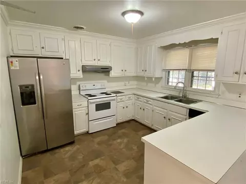 Kitchen - 213 Albany Dr, Hampton, VA 23666 photo 1 of 2