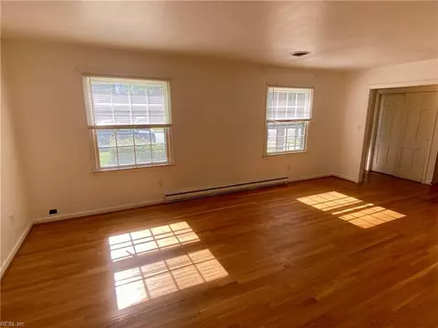 Living - 213 Albany Dr, Hampton, VA 23666 photo 5 of 6
