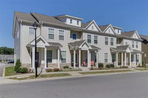 2011 Chartwell Dr, Newport News, VA 23608