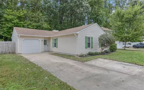 1340 Crane Cres, Virginia Beach, VA 23454